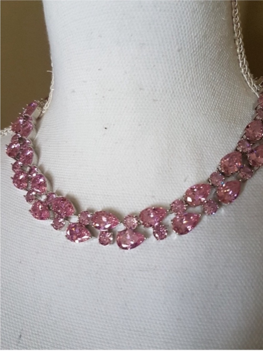Swarovski Elements Pink Teardrop & Round Gemstone Statement Necklace & Studs NEW - Picture 10 of 17